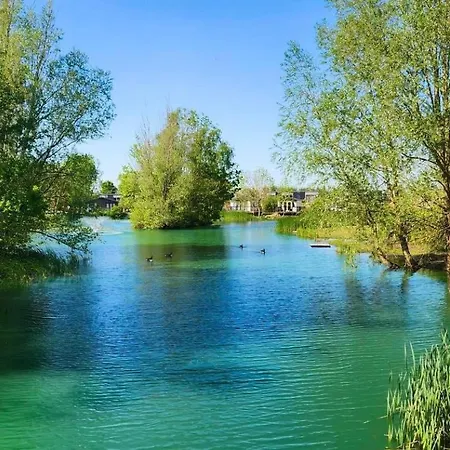 Hot Tub 5 Star Country Park 度假居