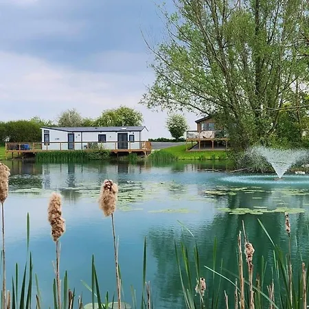 Hot Tub 5 Star Country Park *