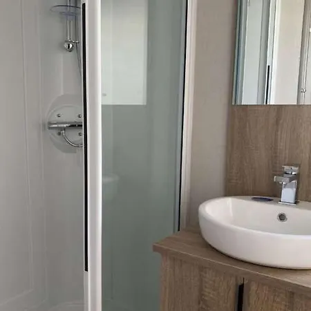 Hot Tub 5 Star Country Park *