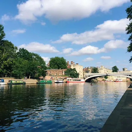 Hot Tub 5 Star Country Park
